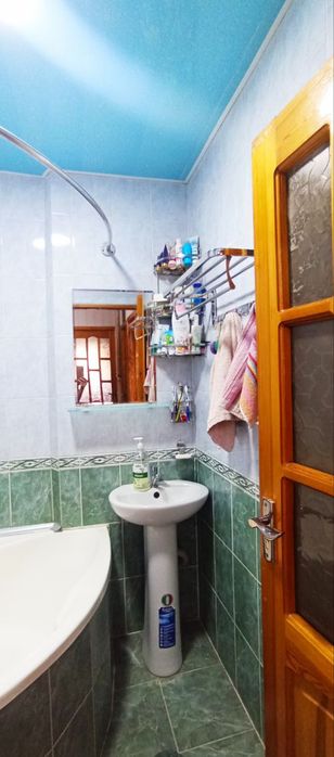 Yashnabod tuman Asalobod 1 da 4 xonali