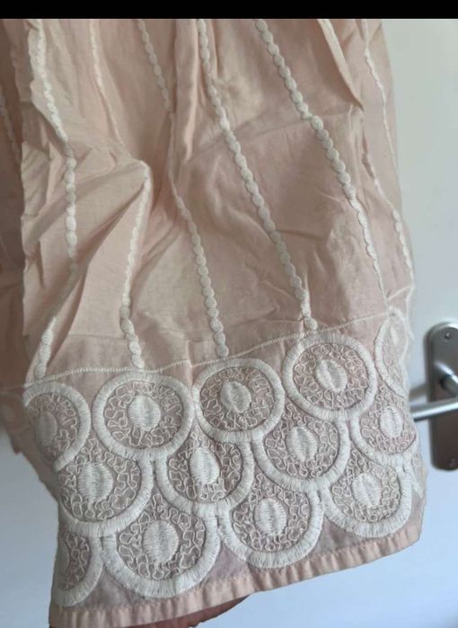 Rochie superbă cu broderie H&M ediție limitată