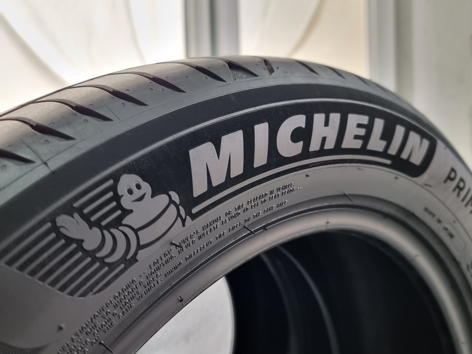 225/55/18 Michelin 4Броя: 380лв 6.3мм