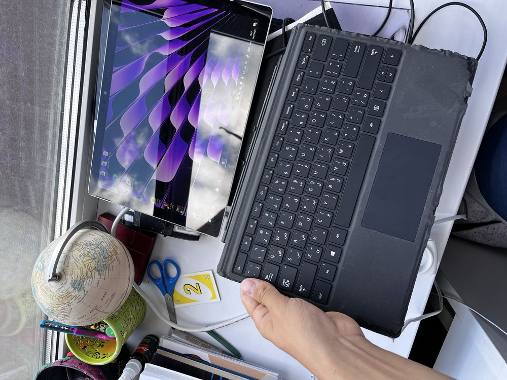Microsoft surface 6 pro