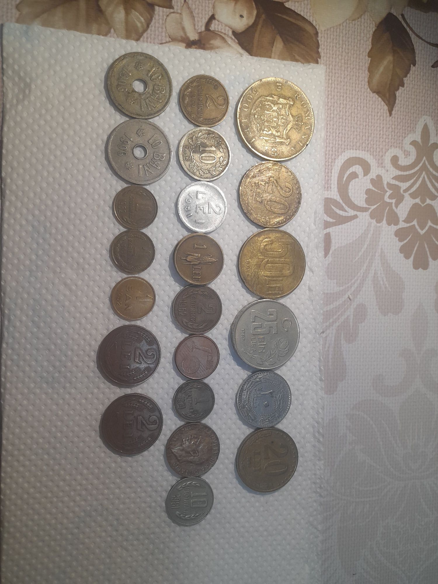 Monede vechii pentru colectionarii