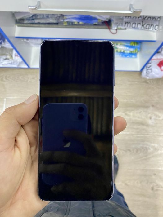 Samsung Galaxy S21 5G 8/128GB (Sim + E-Sim)