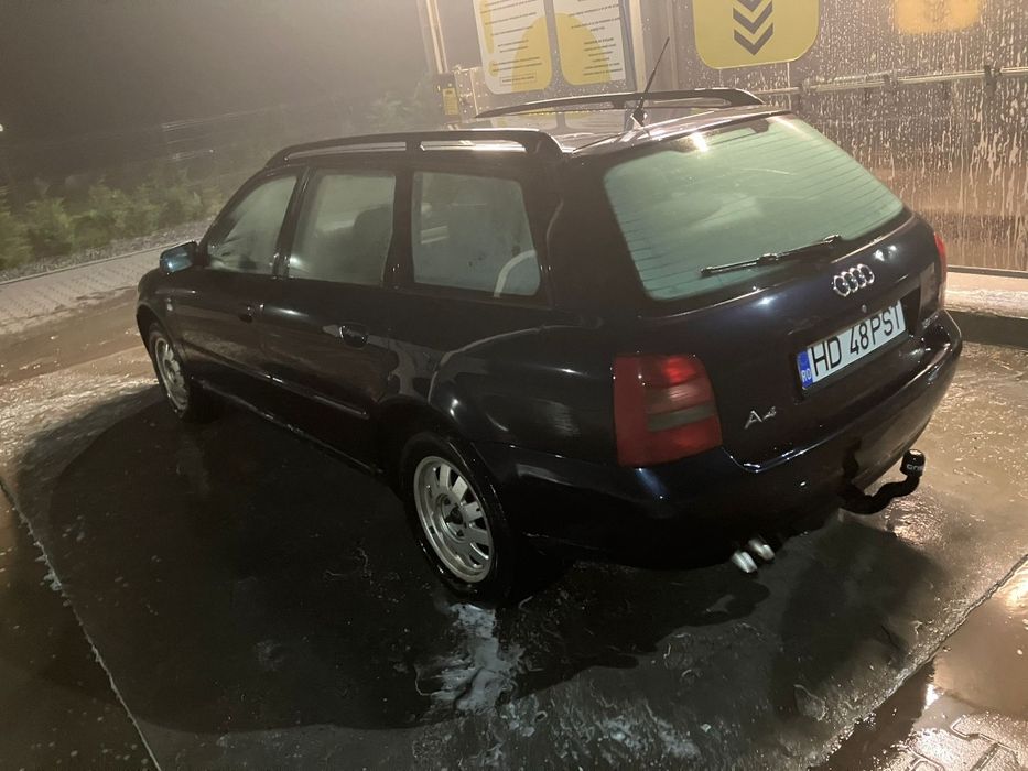 Vând Audi A4 b5  motor 1.9