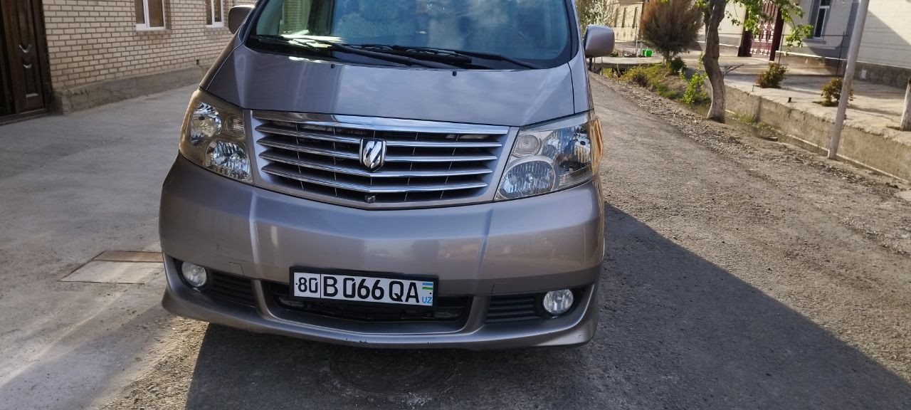 Toyota alphard 2005