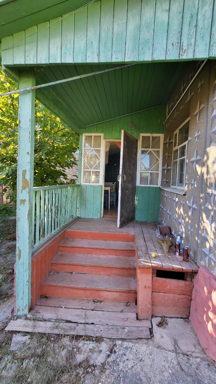 Продам дом в центре села