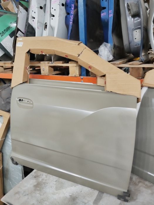 Дверь на кобалт равон  r4 передняя правая дверь chevrole cobalt ravon