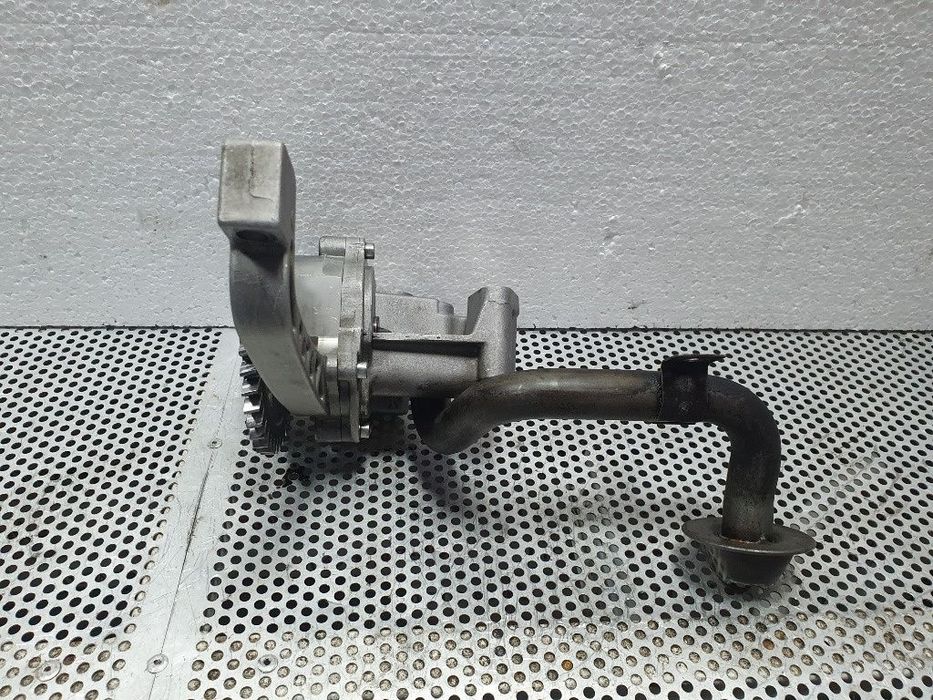 Pompa ulei VOLKSWAGEN TRANSPORTER IV Bus 70XB, 70XC, 7DB, 7DW, 7DK 1990 - 2 2.5 2.5 AAF, ACU, AEN, AEU