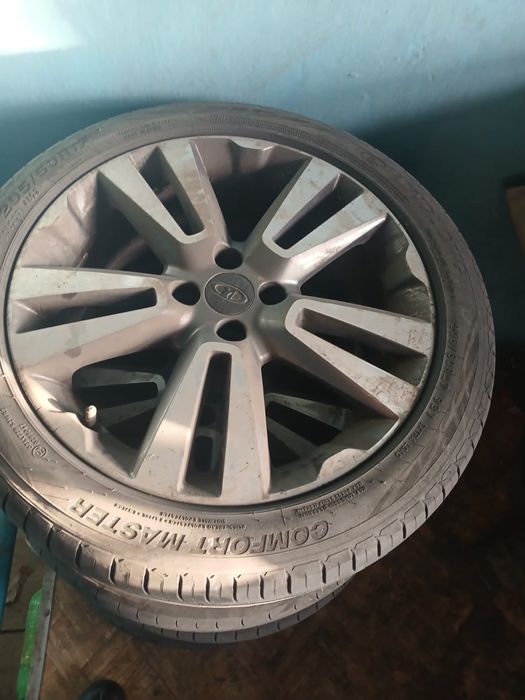 Комплект дисков с резиной зима лето