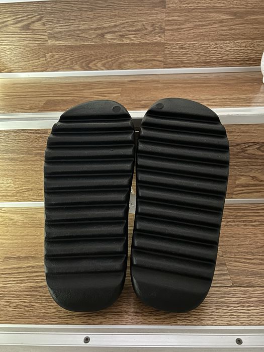 Vand yezzy slides