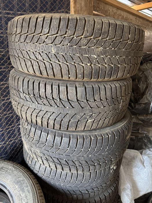 Всесезонная покрышка 215/55 R17