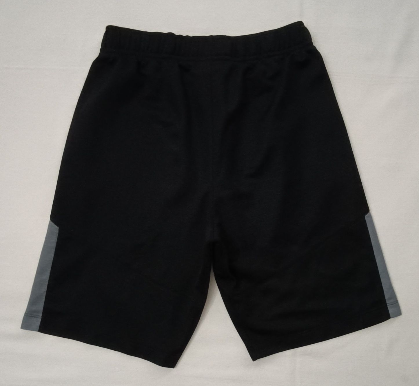 Nike DRI-FIT Shorts оригинални гащета ръст 137-147см Найк спорт шорти