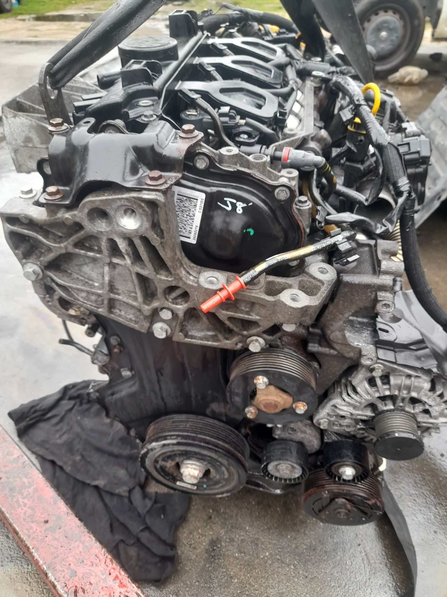 Vând  motor Opel Vivaro de 2.0 cdti euro 4 și 5