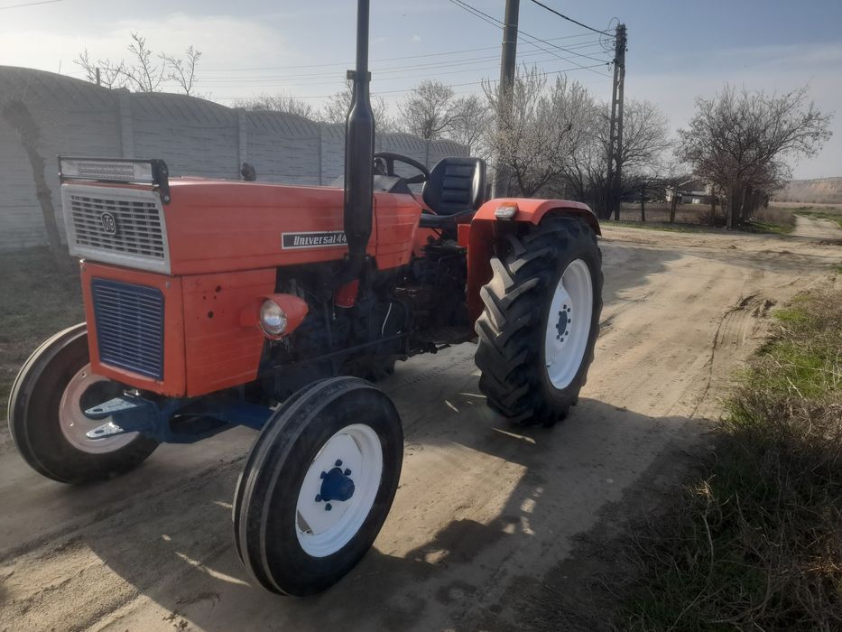 Vând are tot nou pe el pentru mai multe detali tlf