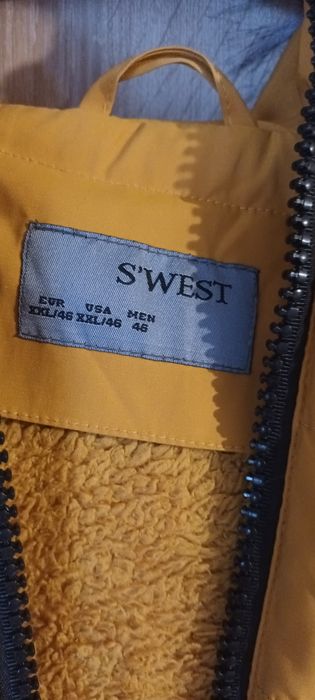 Geaca de iarna calduroasa cu gluga culoare mustar