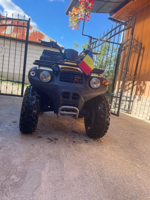 Vnd atv de 200 instare buna funționasa bine inporinr și de la buton de