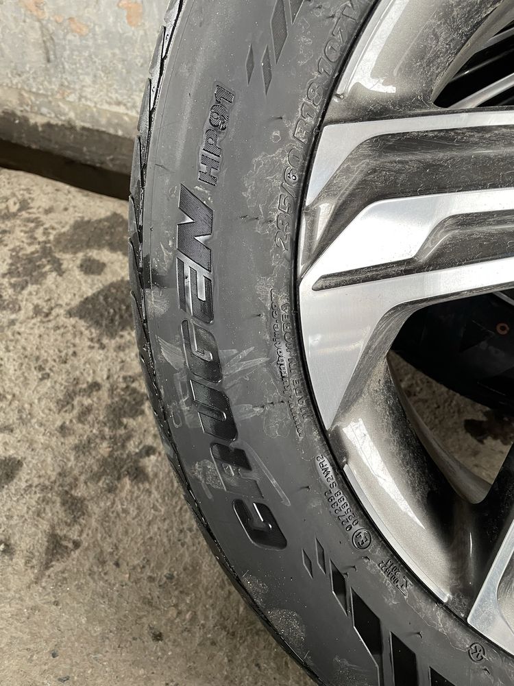 Комплект резины Kumho 235/60/18