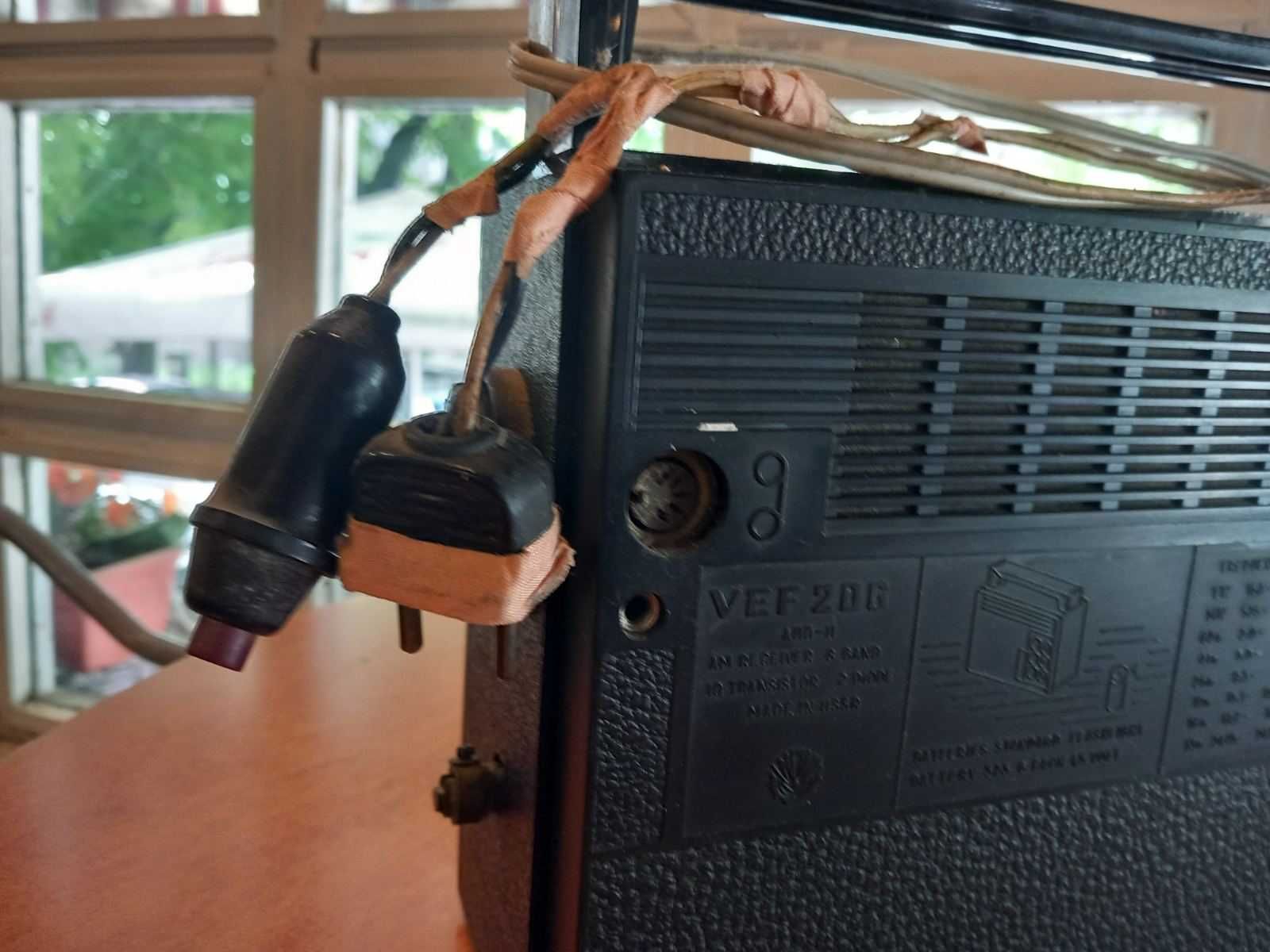 Ретро радиа ВЕФ, Радиокасетофон, 100 годишна пишеща машина Ерика, Темп