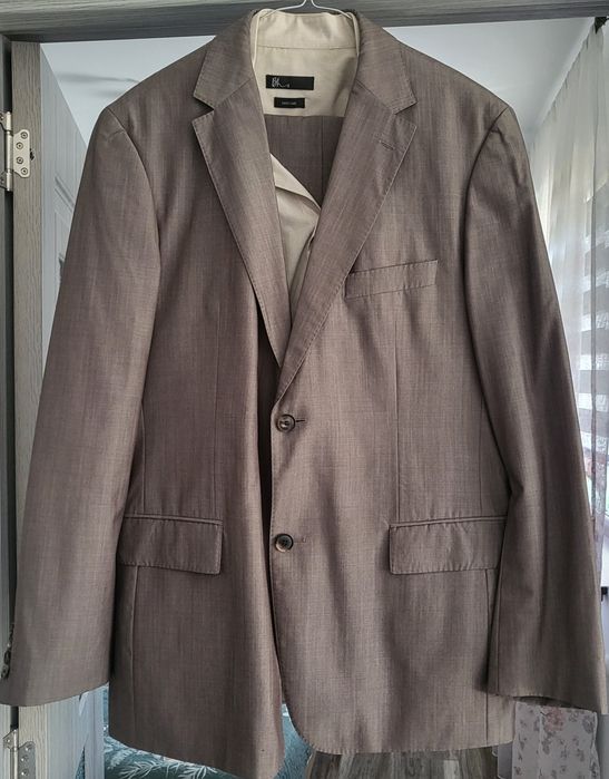 Costum clasic Hugo Boss