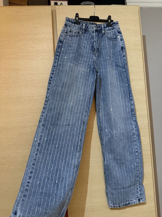 Дънки с камъчета