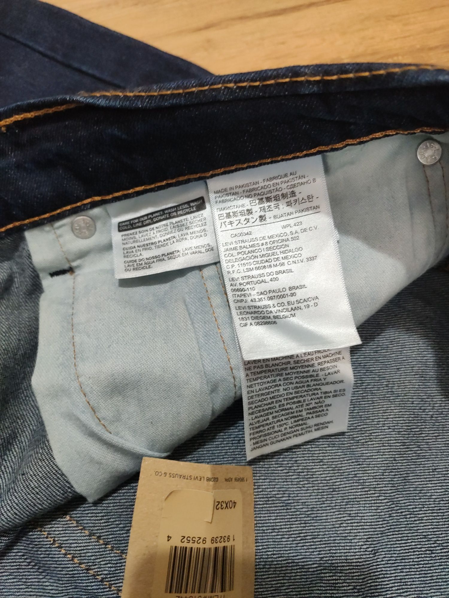 Blugi Levi's 505 drepți mărimea 40x32 (XXL)