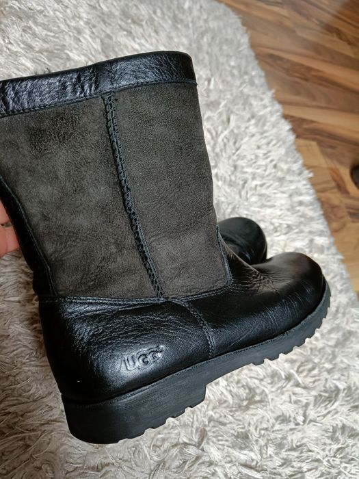 Cizmă UGG piele 38