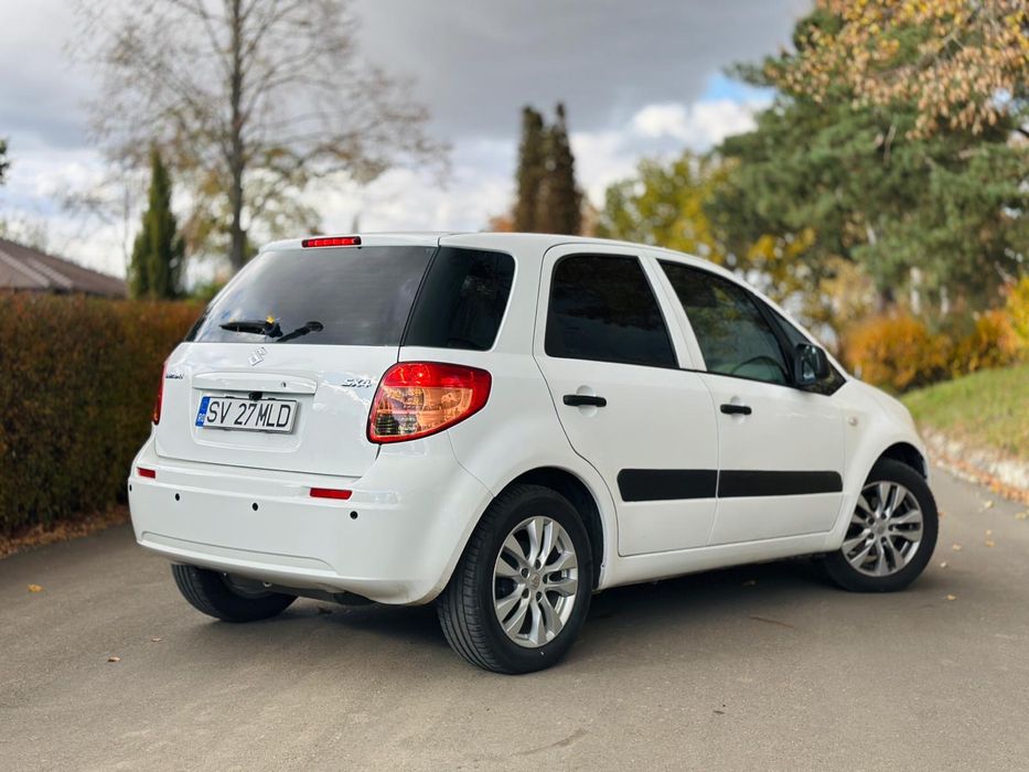 Suzuki SX4, alb, 95.000 km