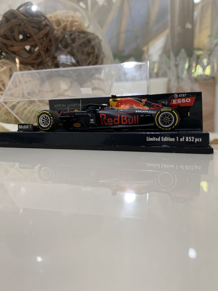 Red bull rb16 2020 abu dhabi winner Max Verstappen f1 minichamps 1:43