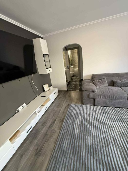 Vand apartament 2 camere