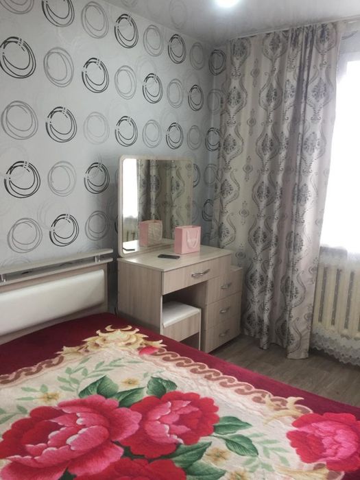 Продам двухспальную кровать деревянная