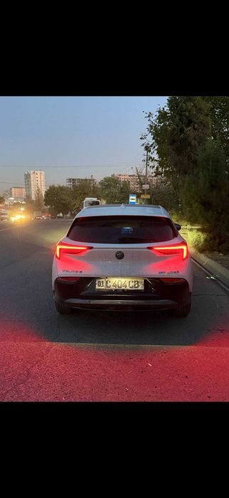 BUICK VELITE 6 сотилади (15.500)