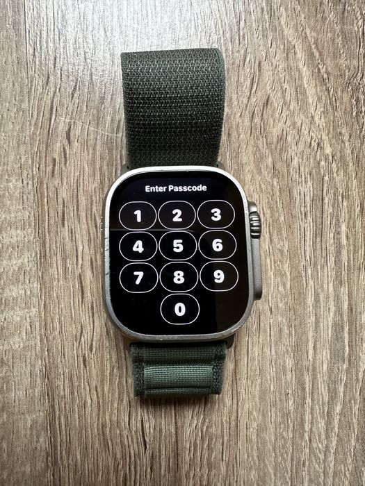 Apple Watch Ultra 1 Titanium Alpine green loop M