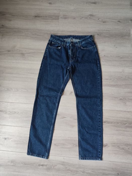 Blugi albastri barbati