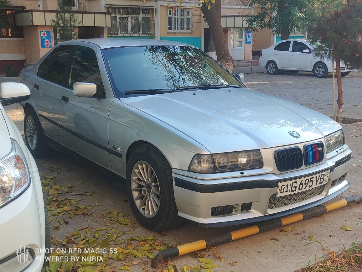 Bmw E36 318i sotiladi