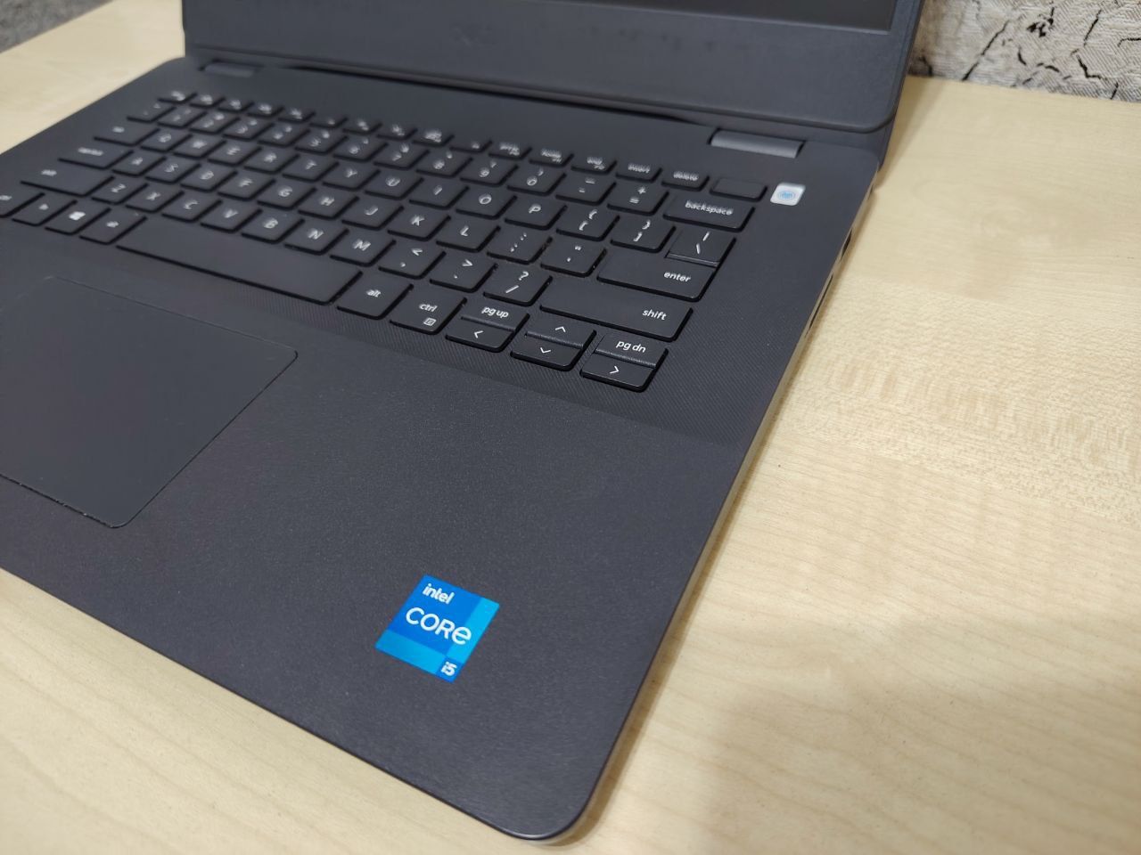 Noutbook Dell Vostro core i5 1135G7