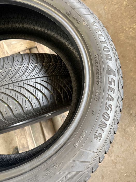 2x Anvelope All Season 215/55 R17 - GoodYear Vector 4 Season Gen.2 AO