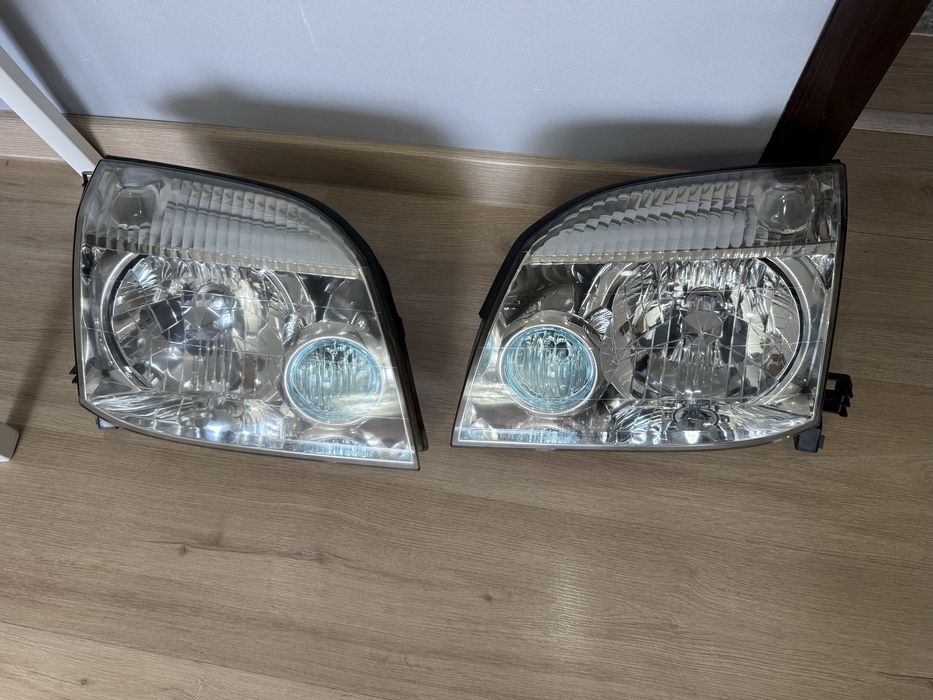 Фары на Nissan X-trail (2001-04)