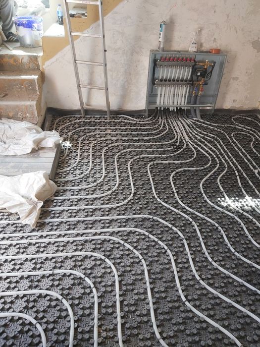 Instalator cu o experienta de peste 15 ani oferim următoarele: