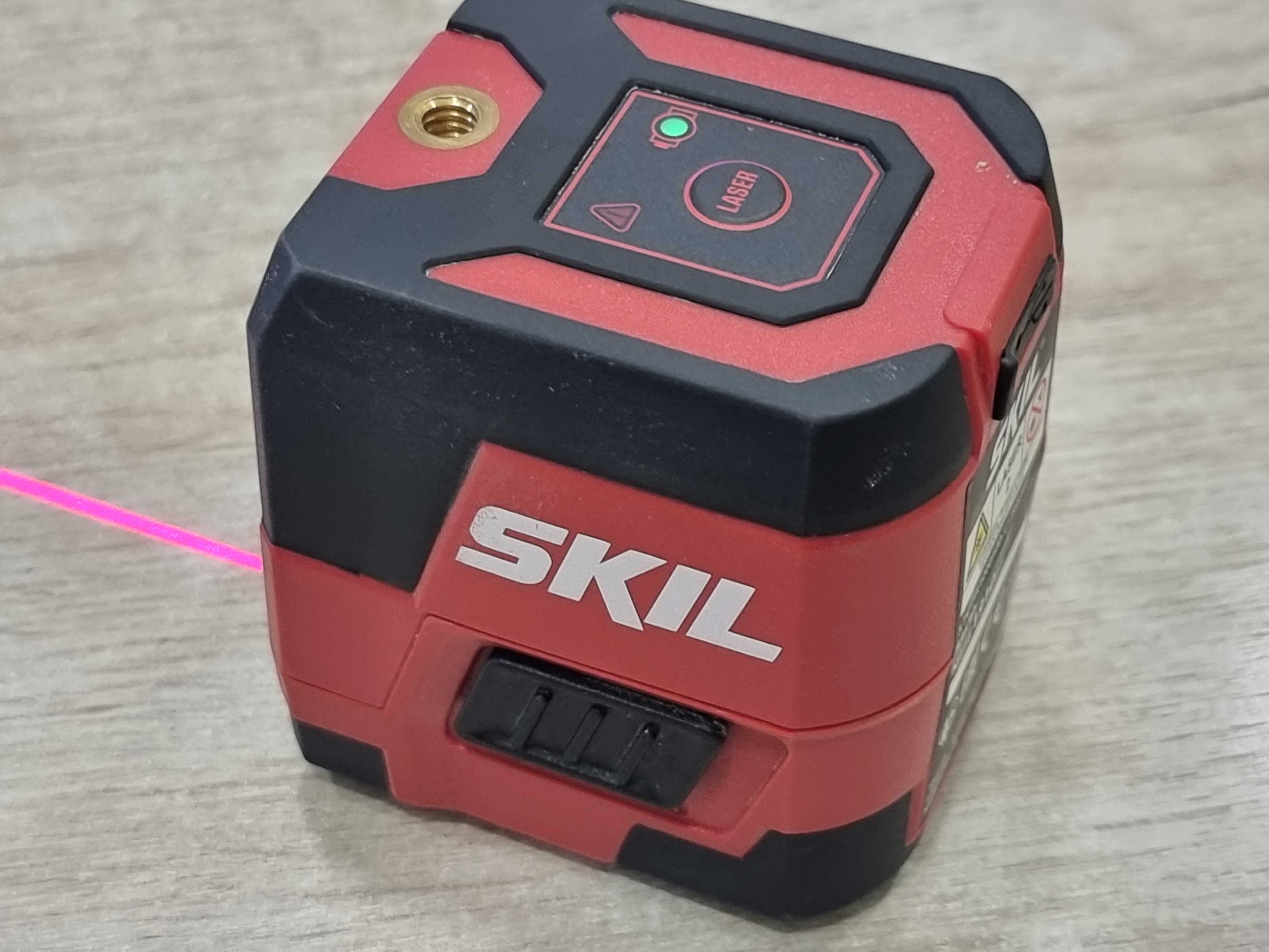 Лазерен нивелир SKIL