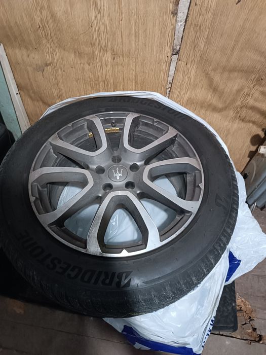 Джанти с гуми   265/50/19 5х114.3 Bridgestone
