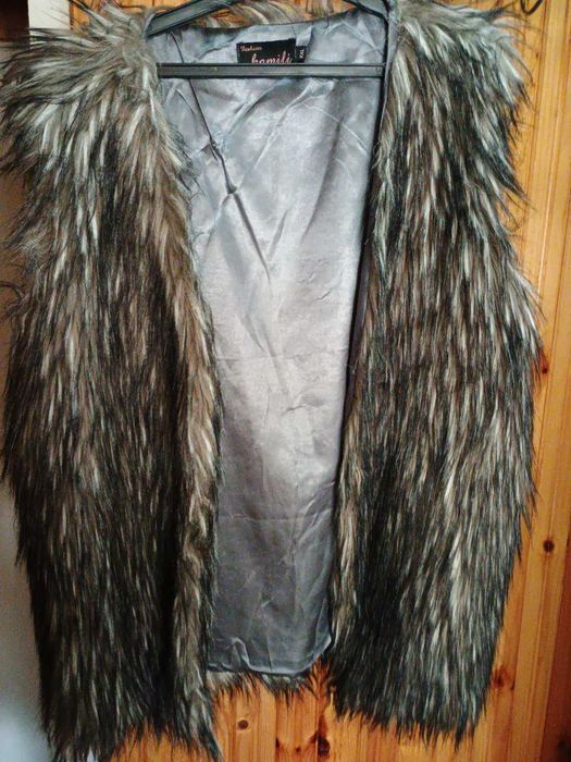 Дамски елек с косъм