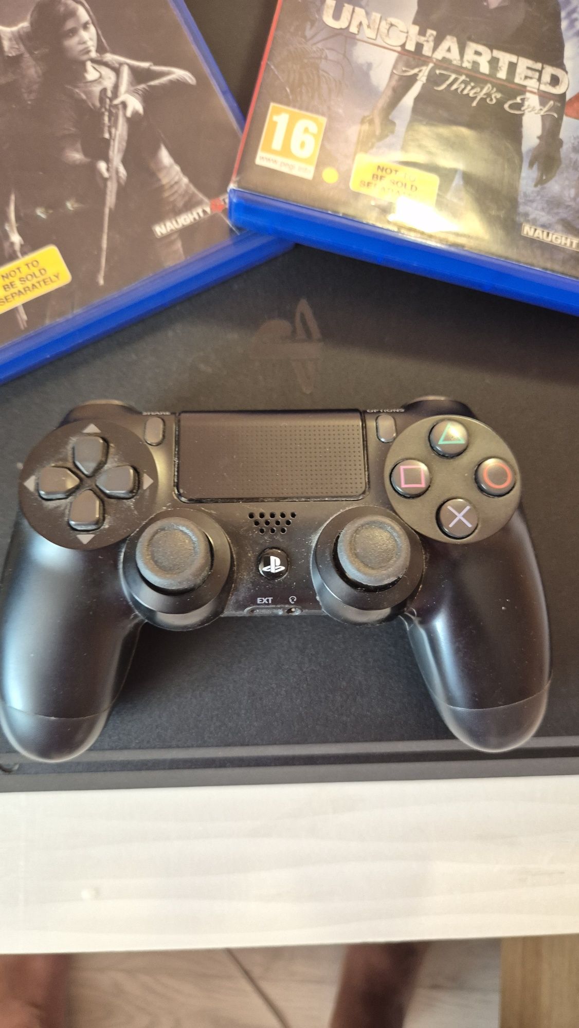 Playstation 4 + игри - включваш и играеш!