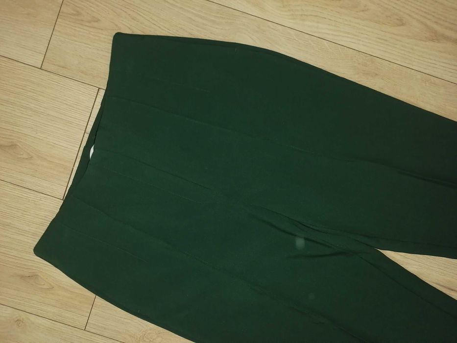 Нов цикламен панталон ZARA
