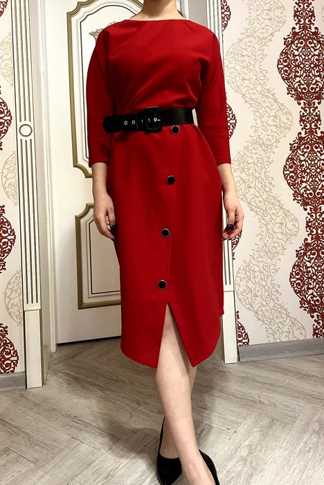 Красное платье вечернее