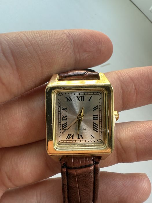 Женские красивые часы