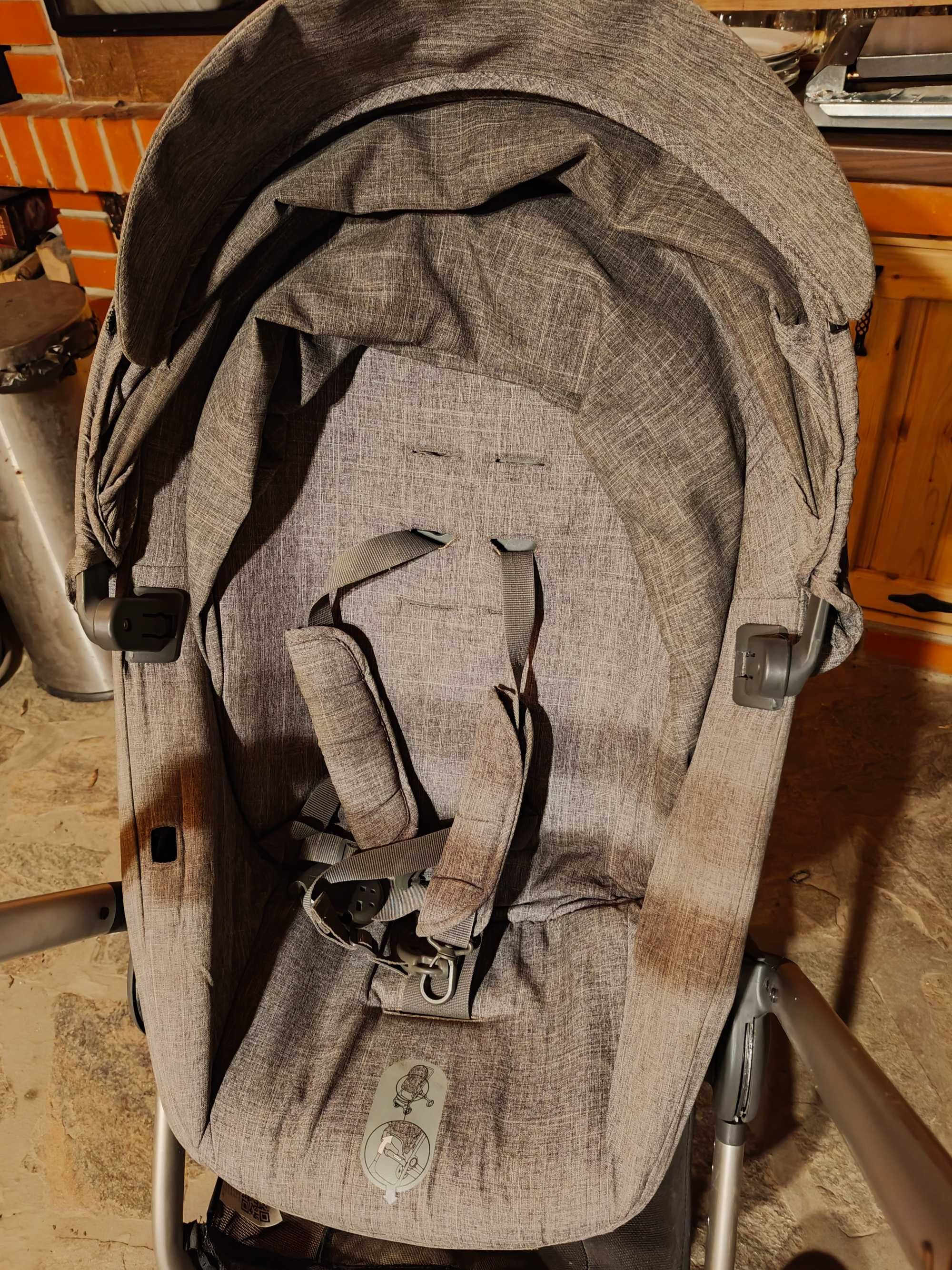 Бебешка количка Stokke