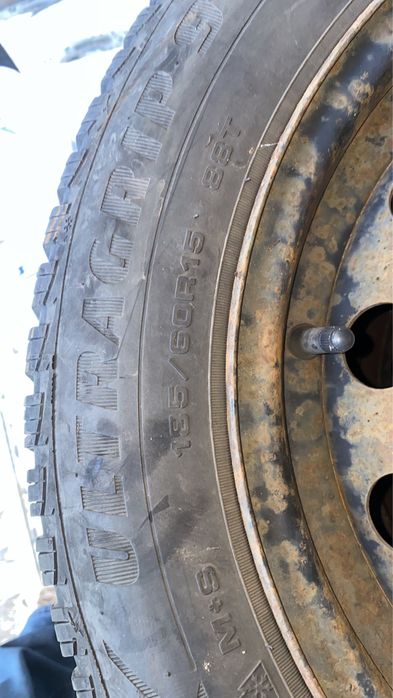 185 60 15 Good Year UltraGrip M+S iarna