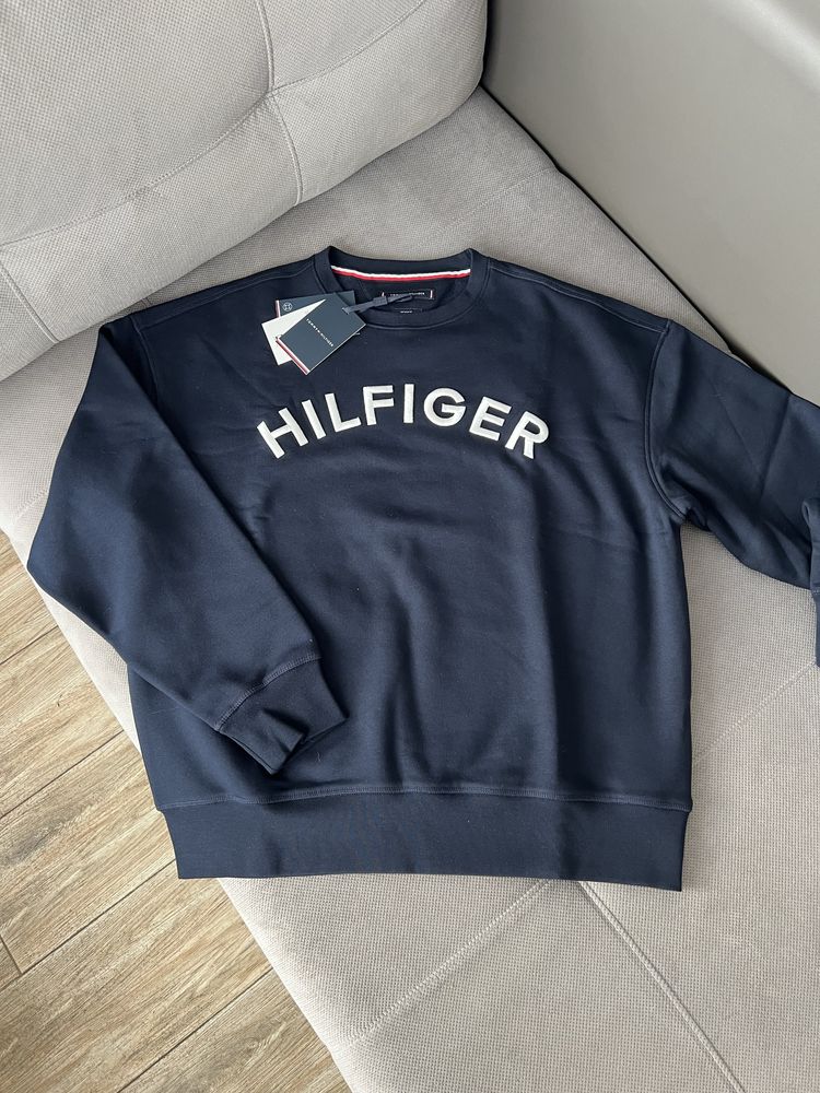 Bluza Tommy Hilfigher (calvin klein hugo boss nike adidas)