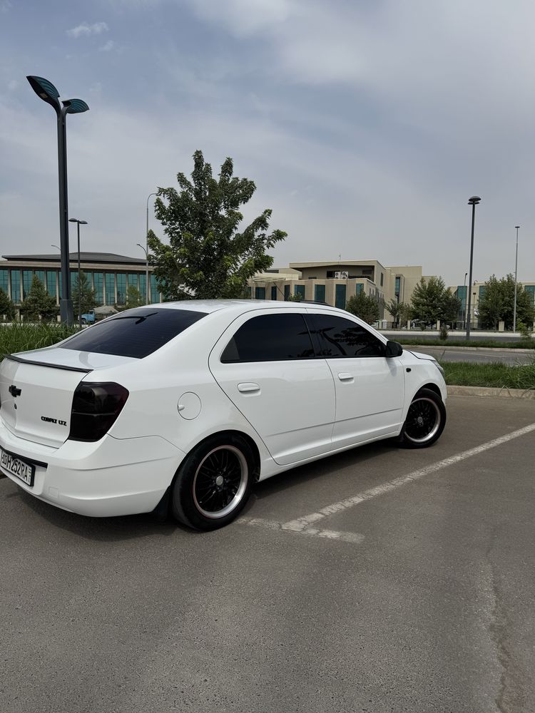 Diska sotiladi R16