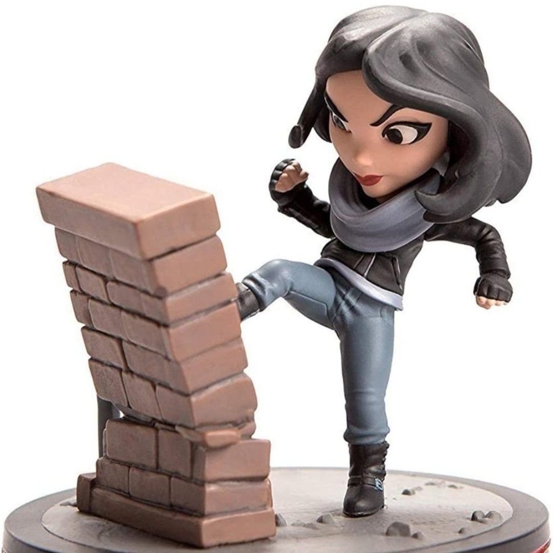 Q fig jessica jones