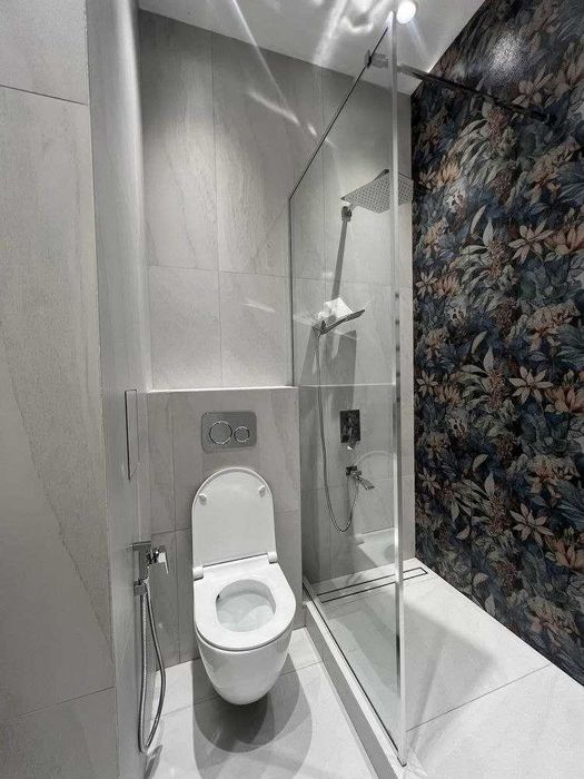 Срочно!!! Сдаётся 2Х 3/9 евро кв центр города в Метро Ойбек а28!!